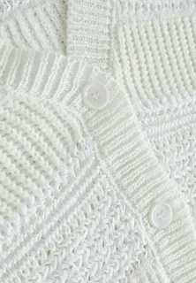 i (91) knitted V-neck button-front woolen vests